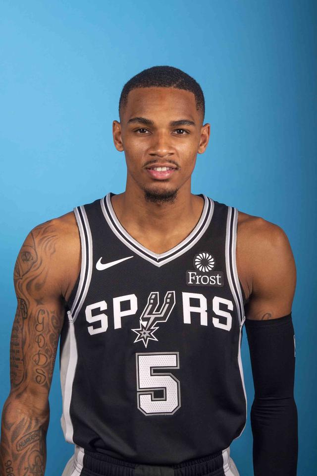 顽强防守而 顽强防守而