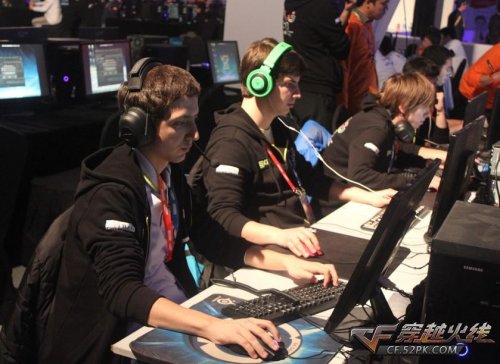 年轻球员涌 年轻球员涌