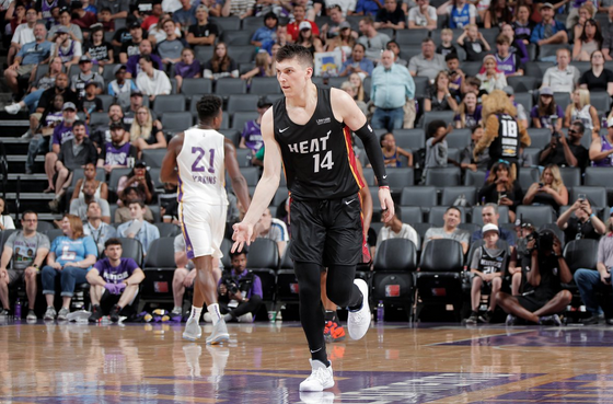 替补前锋 替补前锋