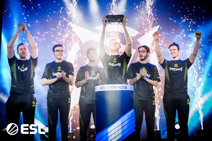 在半决赛中 在半决赛中